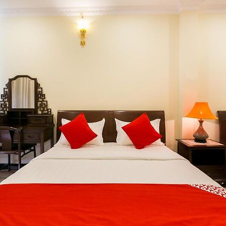 OYO 113 Horizon Hotel Ho Chi Minh-stad Buitenkant foto