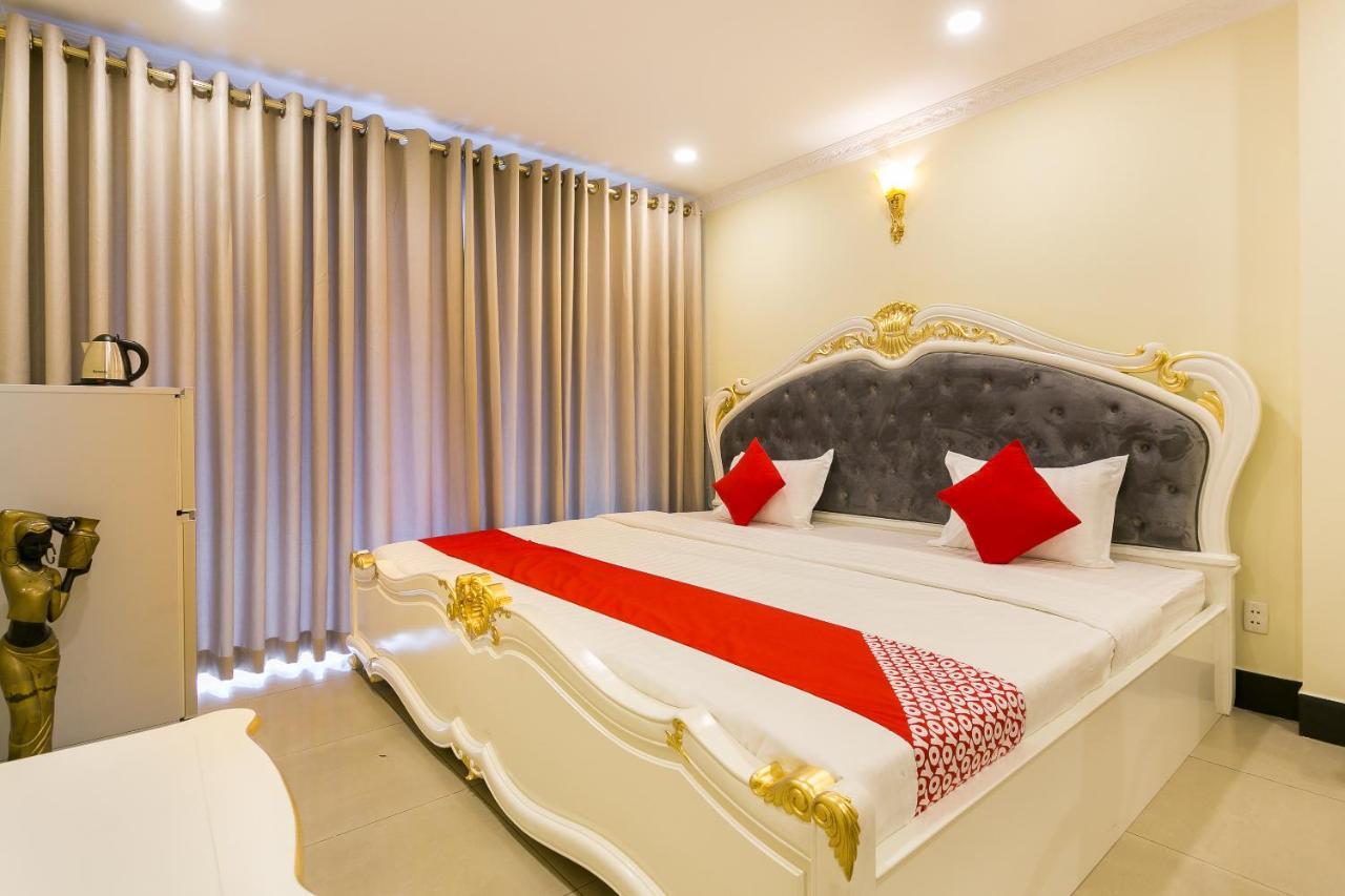 OYO 113 Horizon Hotel Ho Chi Minh-stad Buitenkant foto