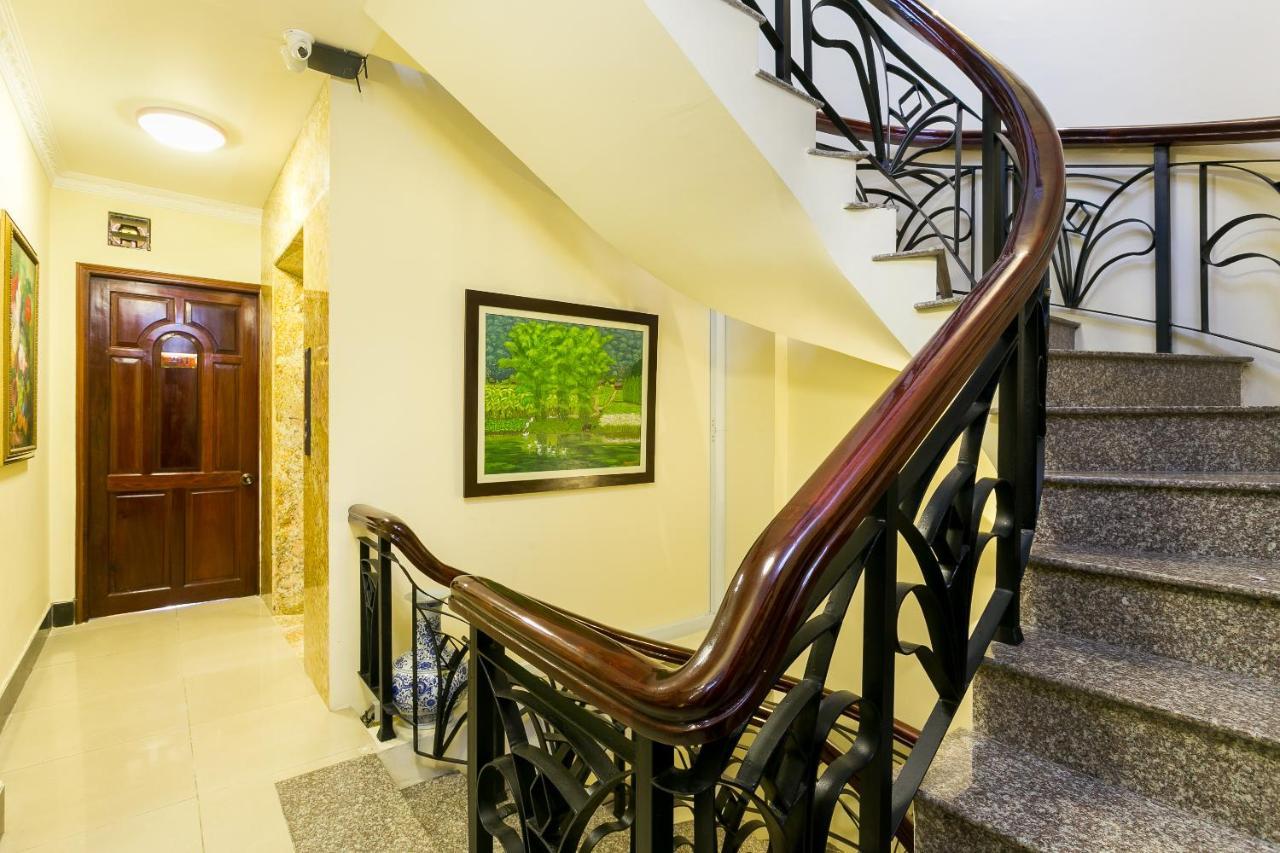 OYO 113 Horizon Hotel Ho Chi Minh-stad Buitenkant foto